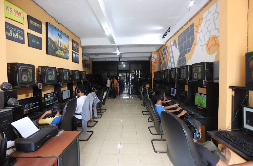 Bousnet Warnet 24 Jam Jakarta Selatan 